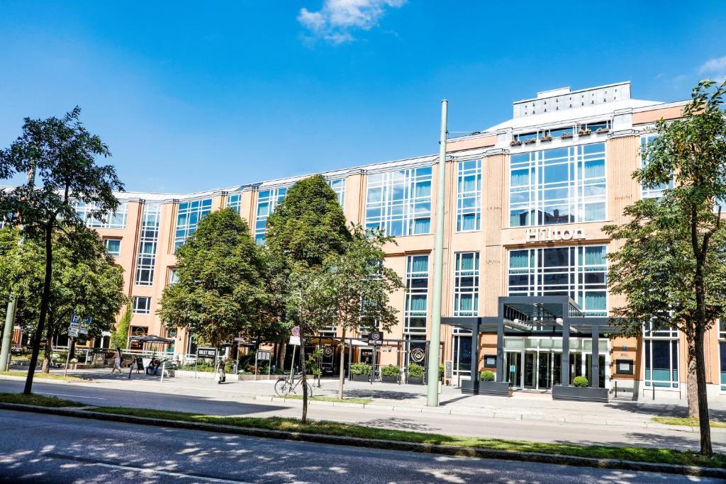 Hilton 4* Munich