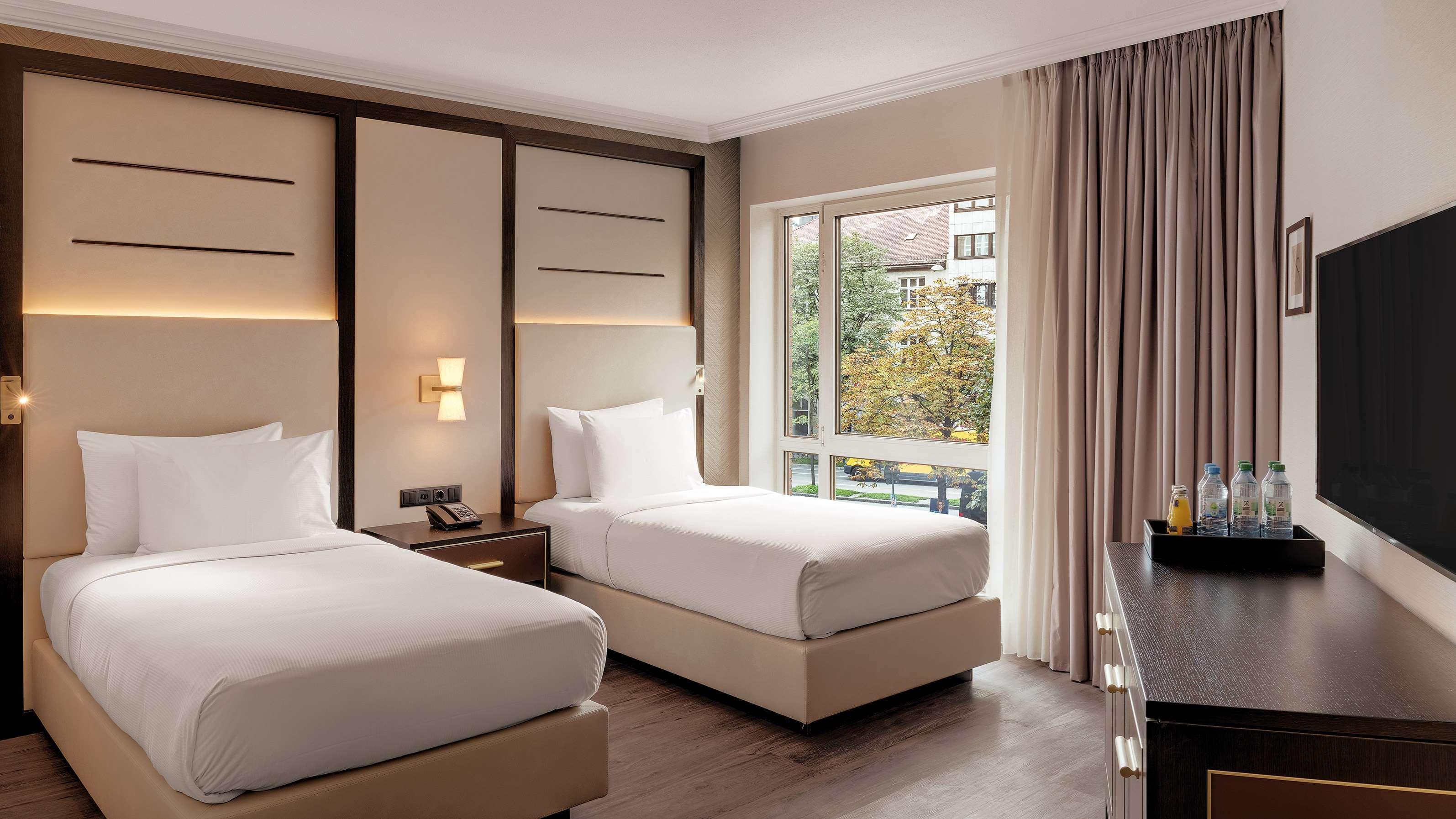Hilton Hotel 4*