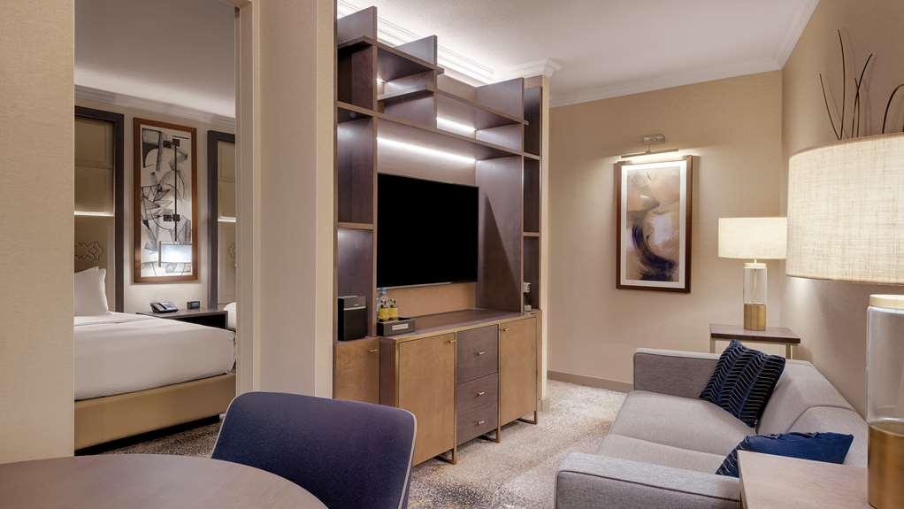 Hilton Hotel 4*